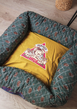 Katsu sininen neliöpeti 50x50x23 cm