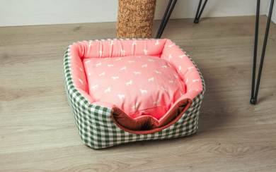 Katsu petimaja vaaleanpun/vihreä ruutu